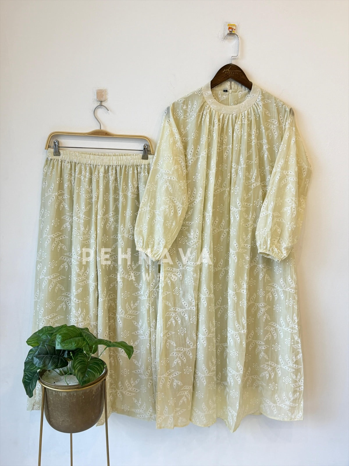 Soft Floral Embroidery Set-4192