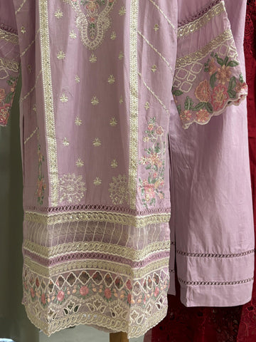Luxurious Trendy Pure lawn Suit-0930