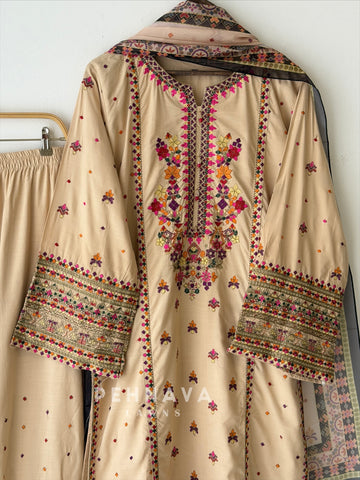 Heavy Floral Embroidered Ensemble T1153