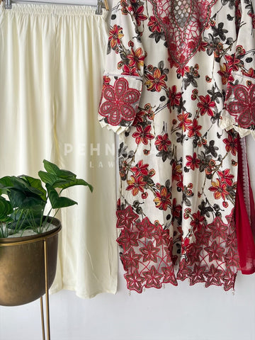 New Floral Embroidery Kurtha Suit Set-LRC 272