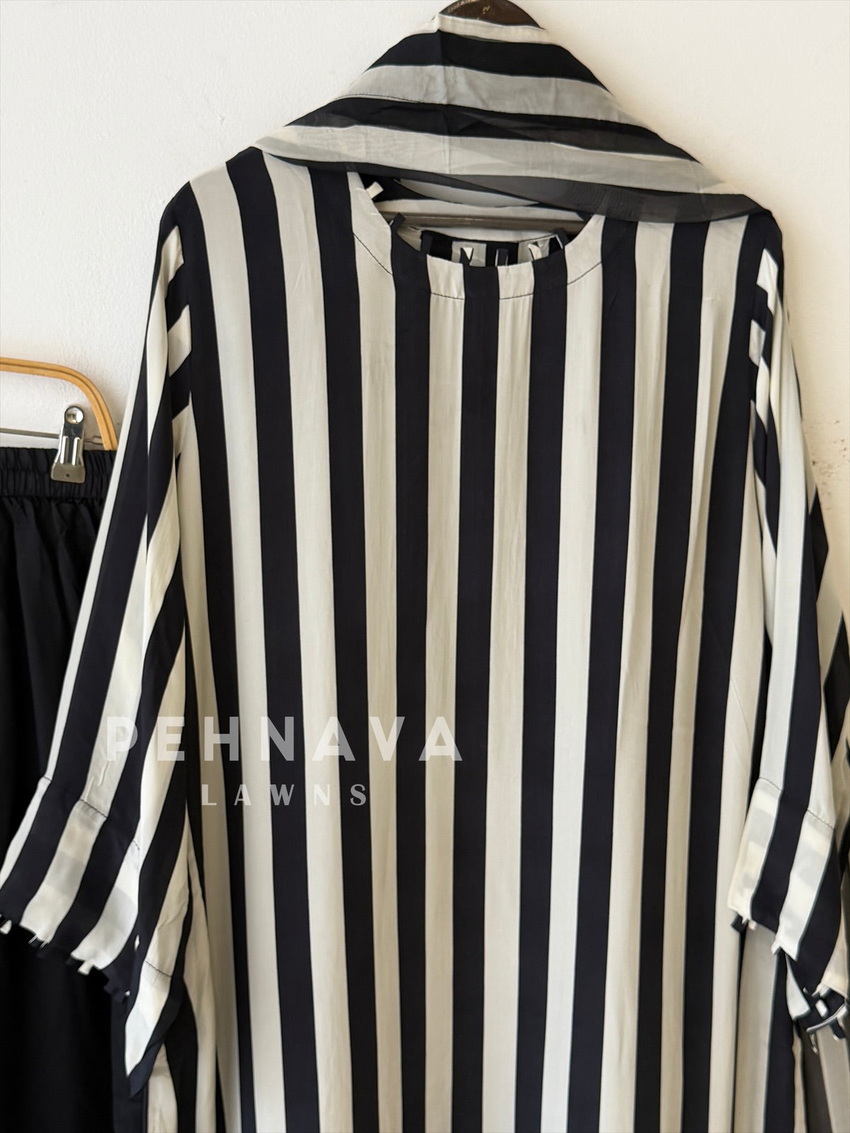Striped Crepe Suit Set-SN6107