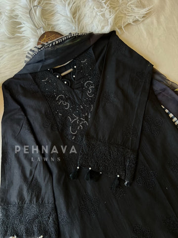Premium Pak-Suit With Chiffon Dupatta - Pehnava Lawns