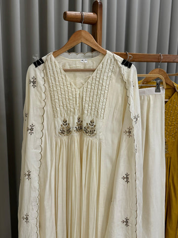 Handworked Anarkali pleated suit with scalloped dupatta