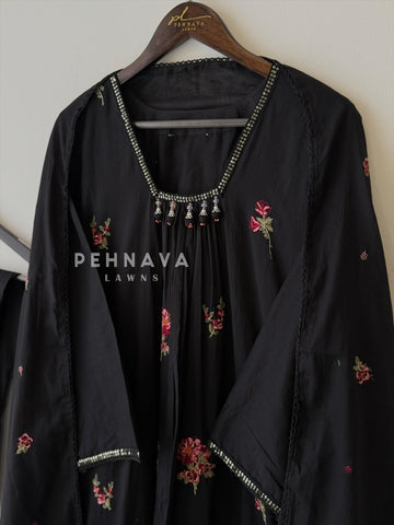 Neck Tassel Embroidered Suit-4163 - Pehnava Lawns
