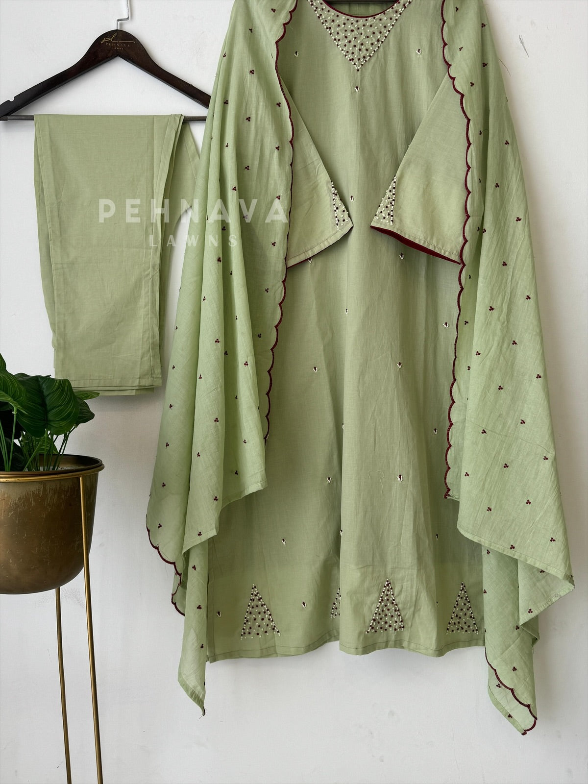 French Knot detailed Suit Set