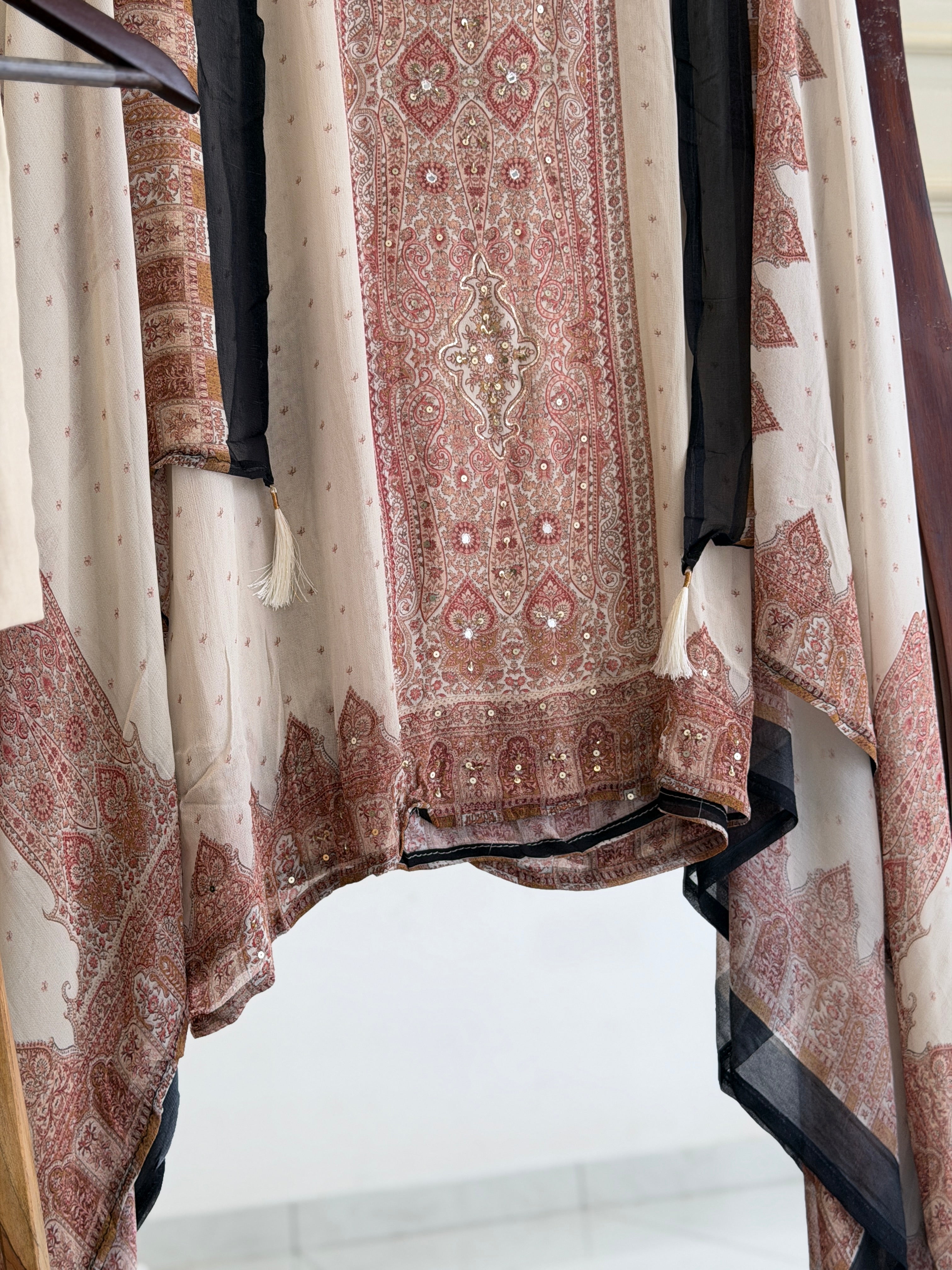 Paisley Printed Chiffon Unstitched Suit No.25