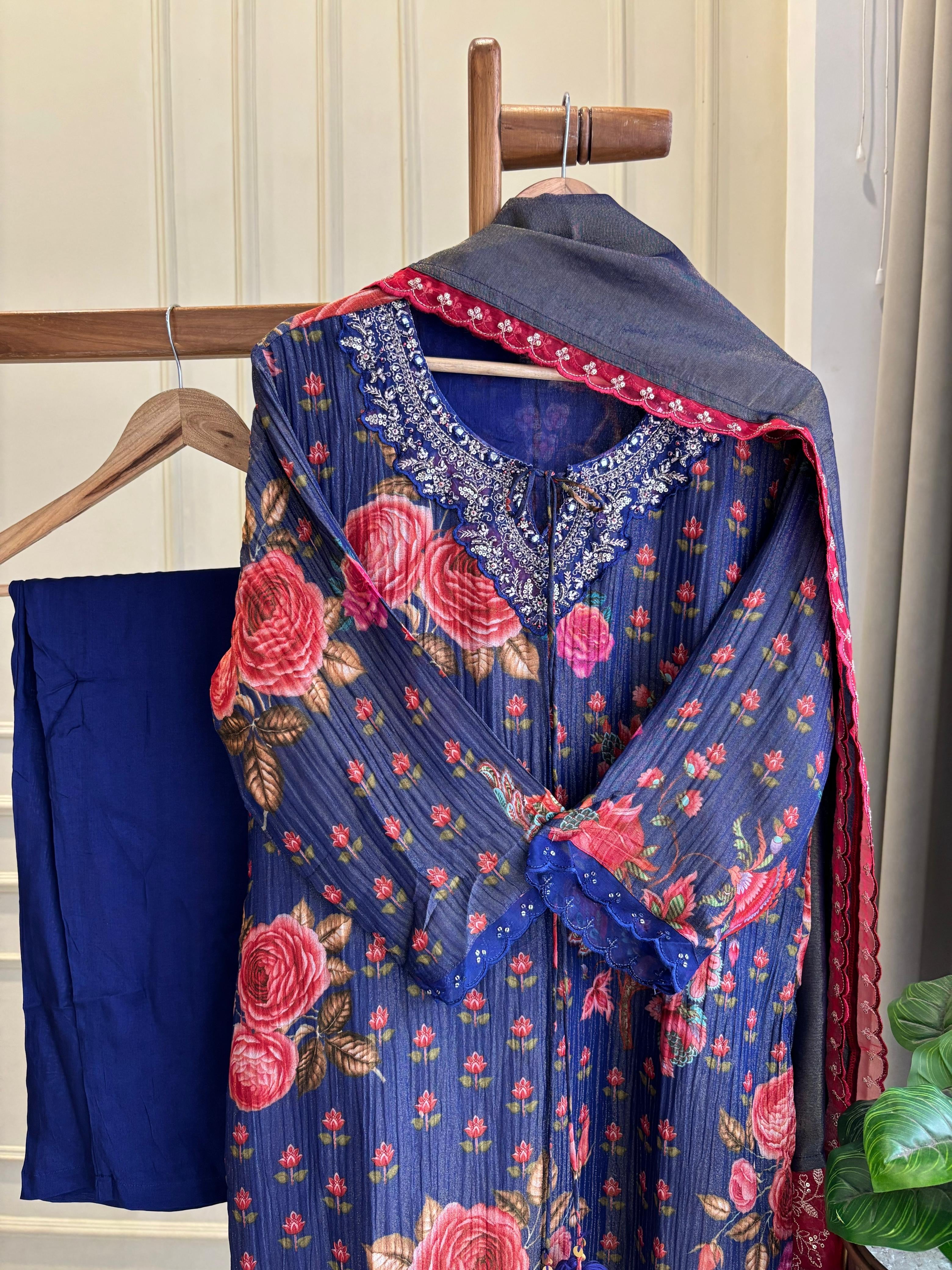 Crinkle-Tissue handworked suit-8078