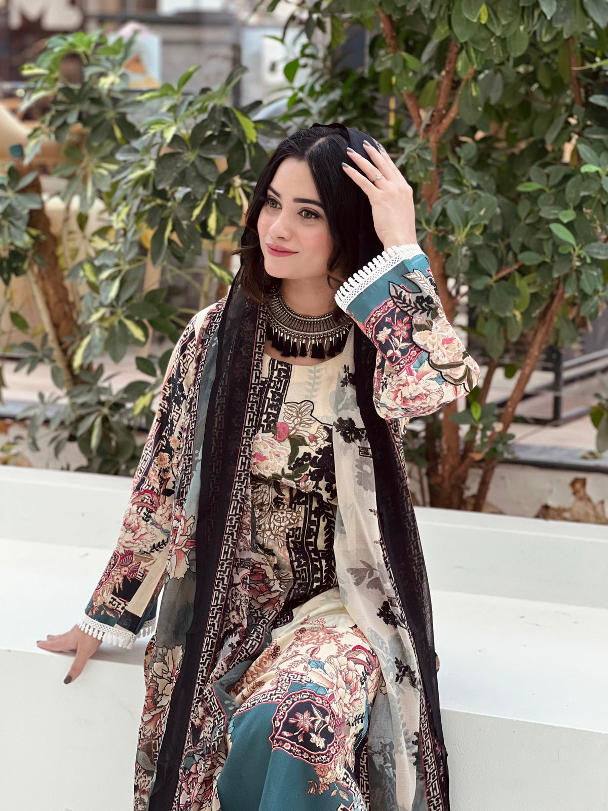 Solitaire printed offwhite suit 2172 - Pehnava Lawns