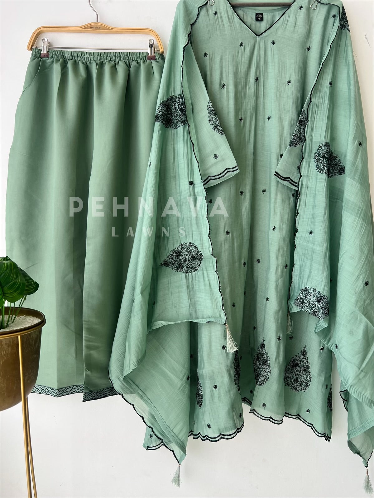 Embroidered Chanderi Suit-3453 - Pehnava Lawns