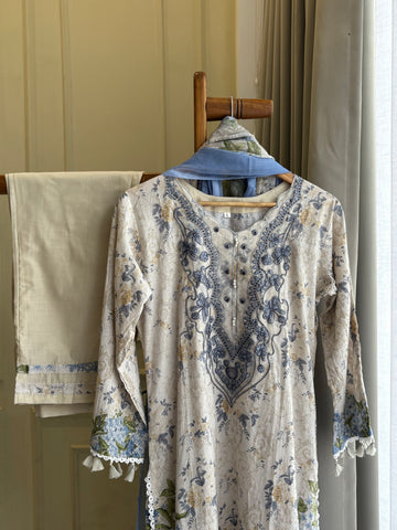 Floral Printed Pak-Suit-006