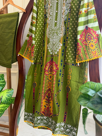 Embroidered Casual Pakistani Suit