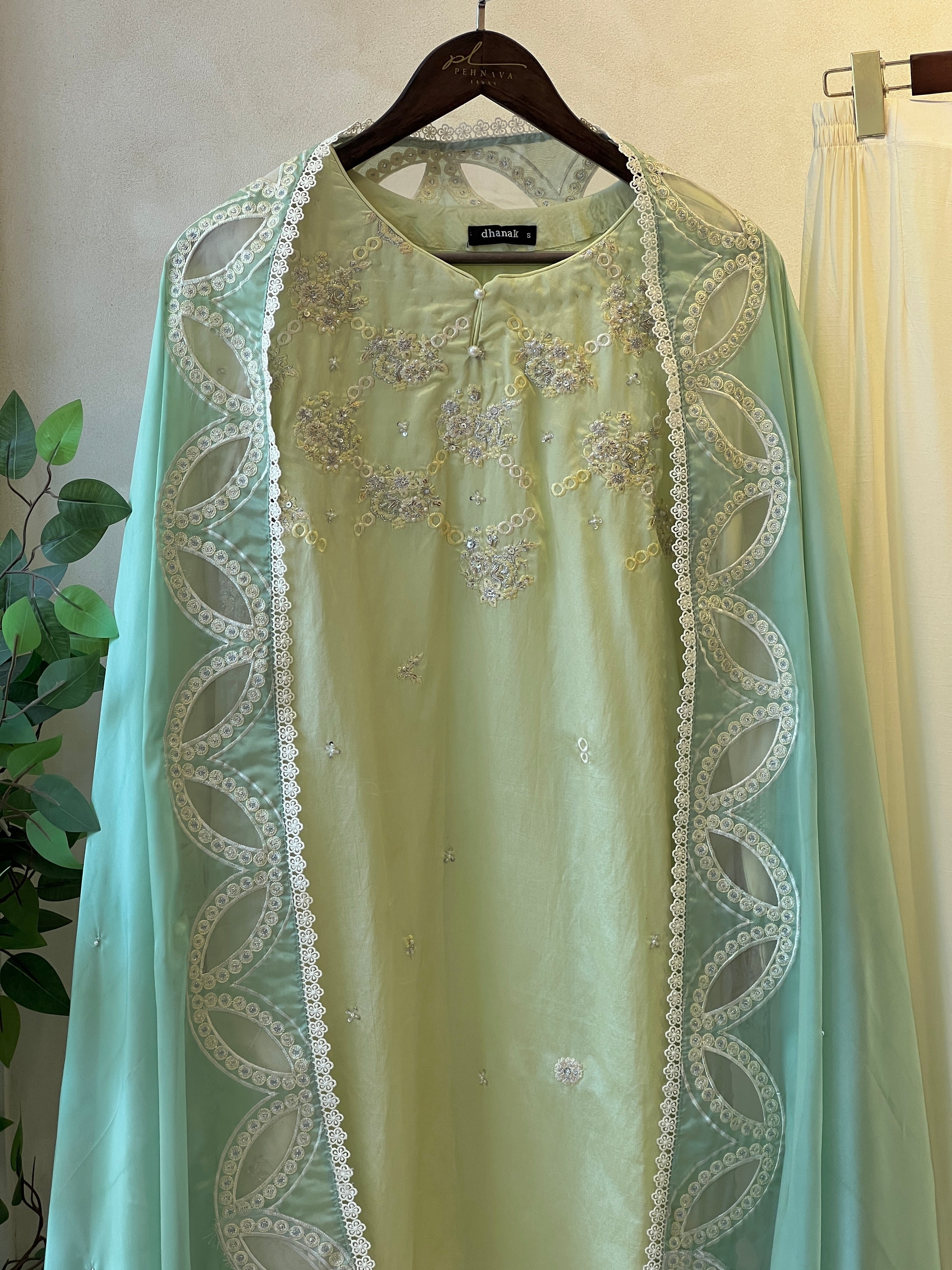 Dhanak Three piece luxurious suit DL-0335