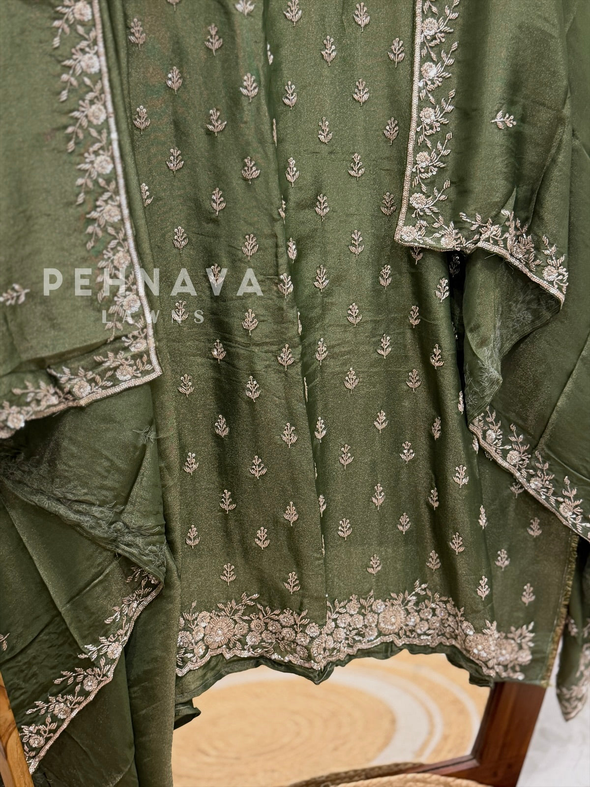Handworked Unstitched Suit 8005