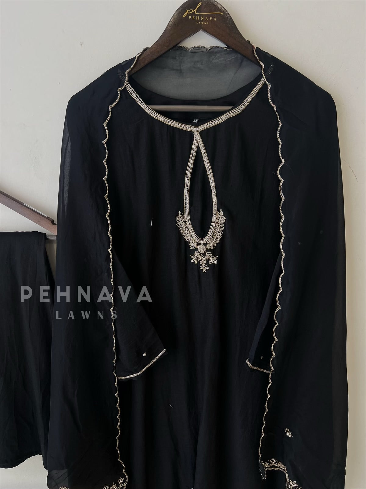 Premium HandWork Detailed chandheri Suit