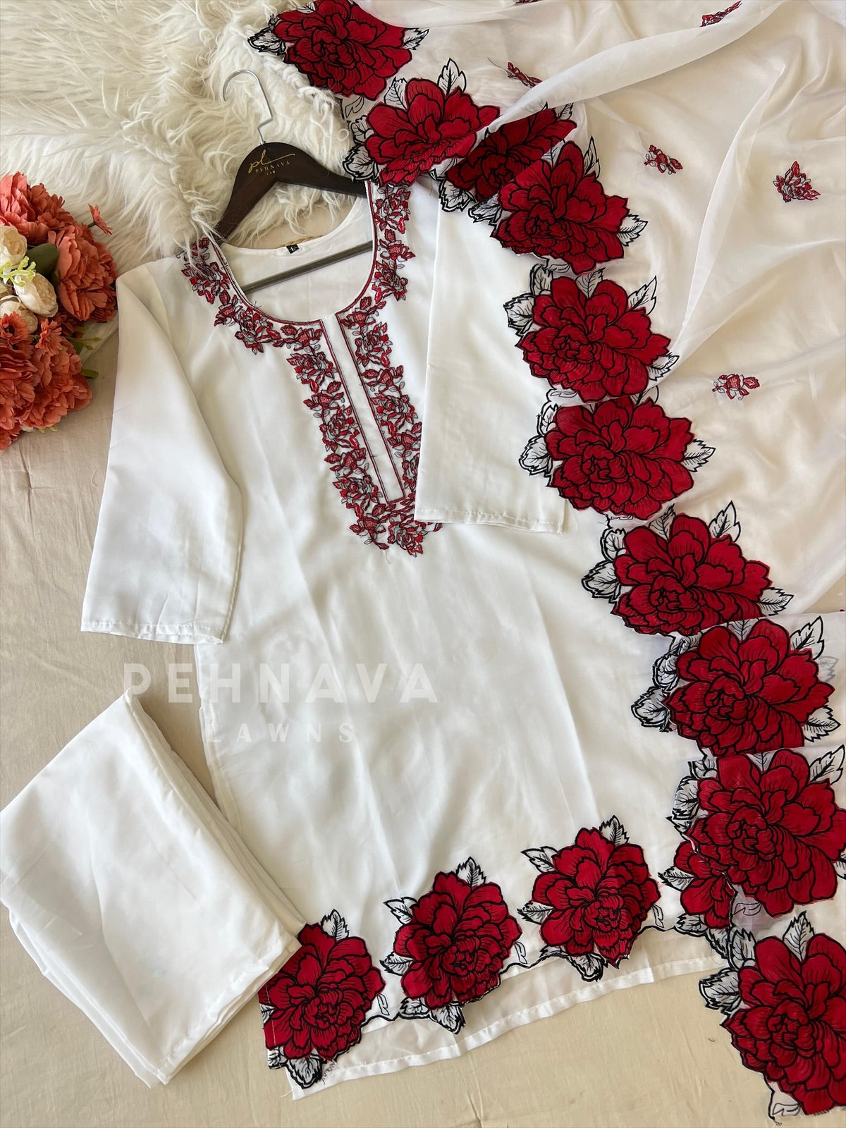 Rose Applique Suit - Pehnava Lawns