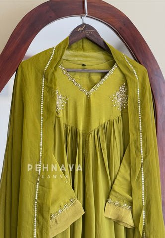 Handworked Tissue Yoke Detailed Ensemble