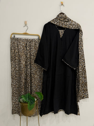 Minimal Animal Printed Three Piece Suit