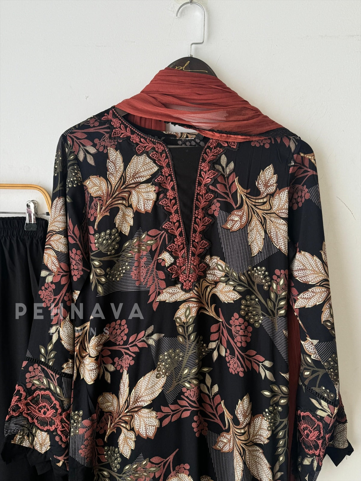 New Floral Embroidery Kurtha Set-143