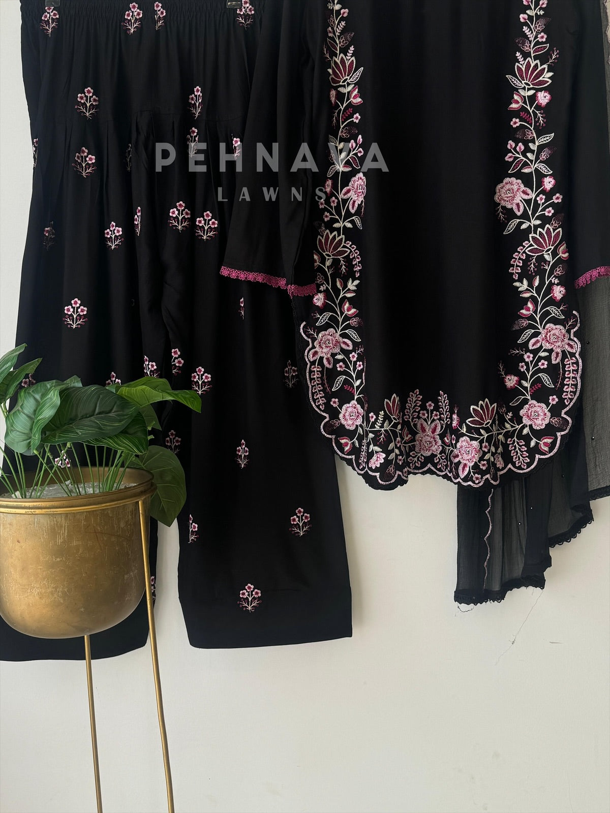 Floral Embroidered farshi Salwar -261 - Pehnava Lawns