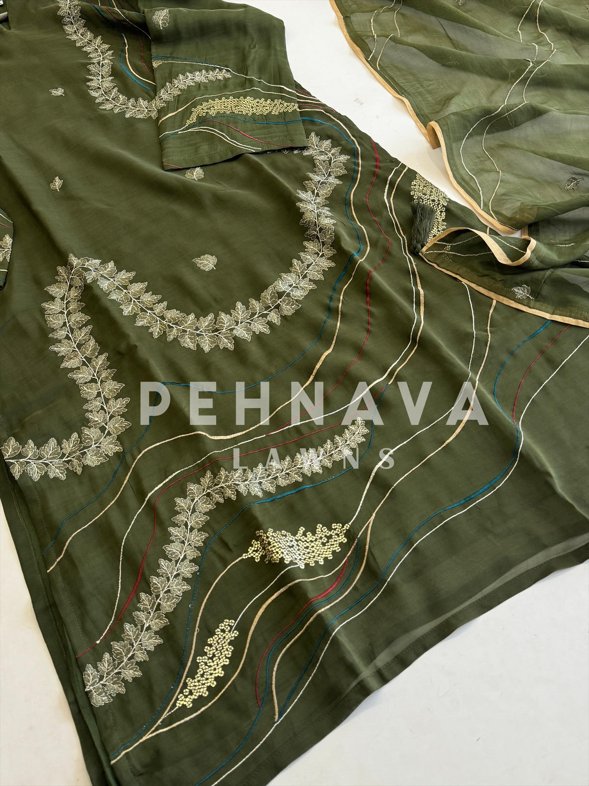 Classic Premium Chanderi Suit - Pehnava Lawns