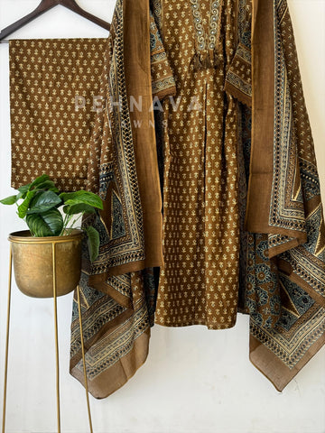 Block Print Salwar Suit - Pehnava Lawns