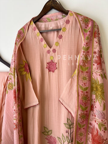 Floral Embroidered with Appliqué Chanderi Suit - Pehnava Lawns
