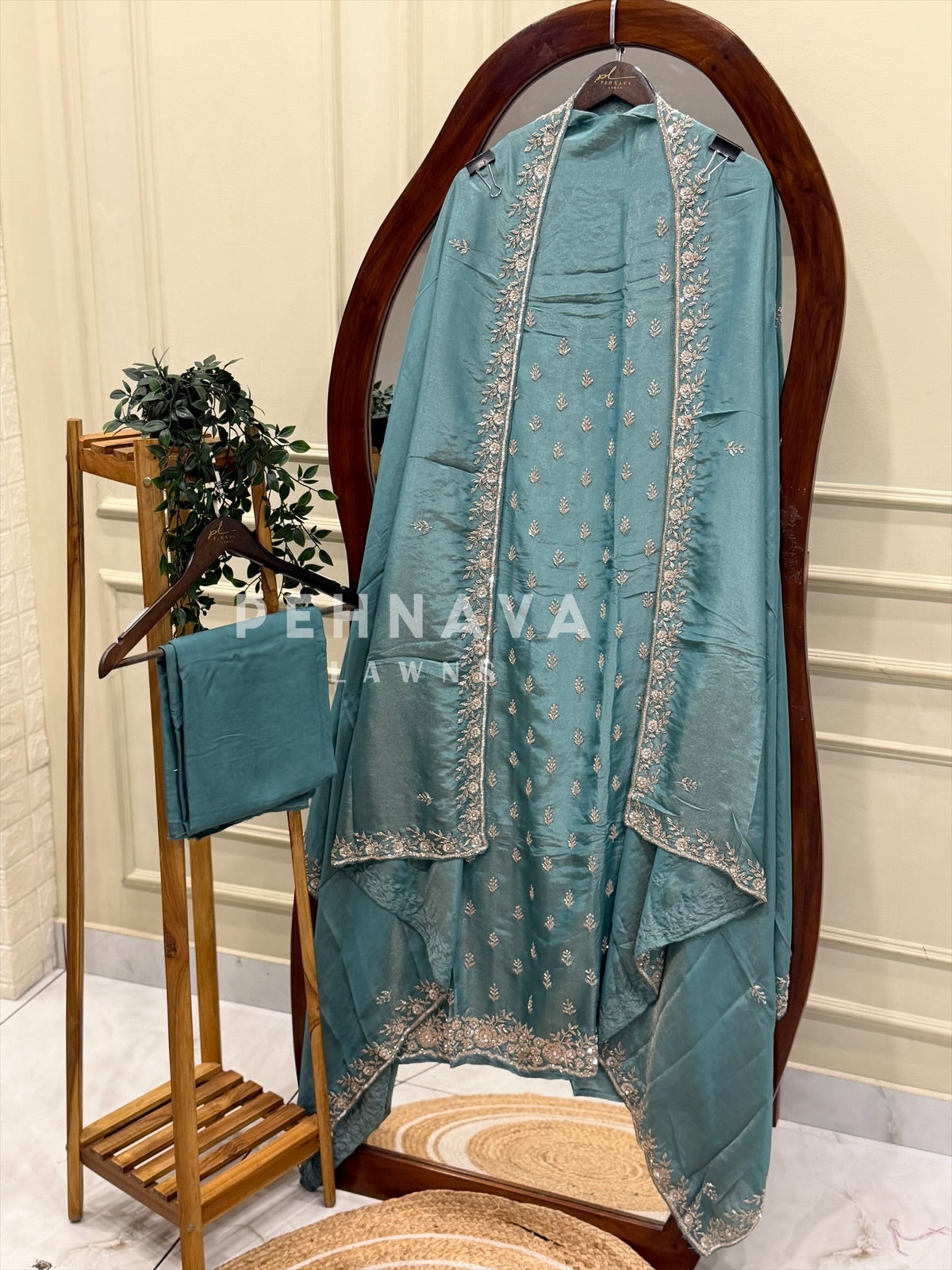 Handworked Unstitched Suit 8005