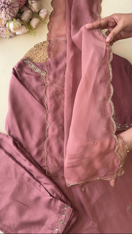 Russian silk Hand detailed suit with organza scalloped dupatta8909