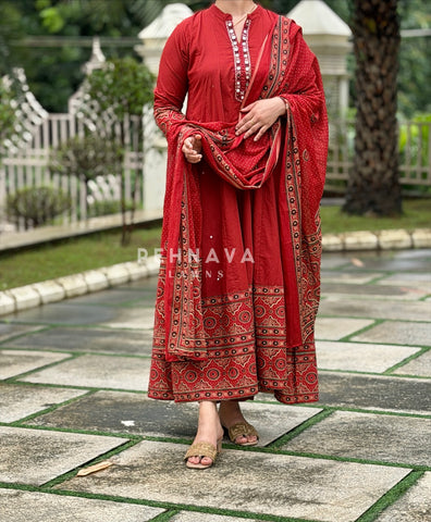 Border Printed Cotton Suit Set-19700 - Pehnava Lawns