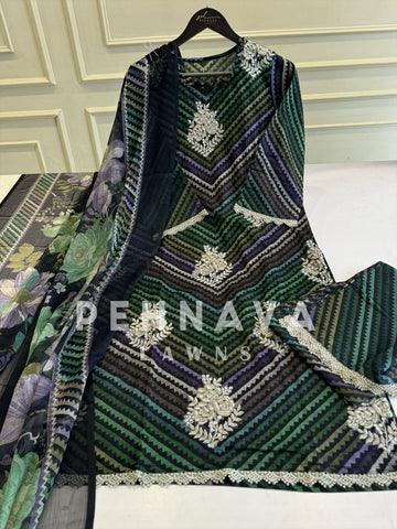 Chevron Lawn Suit with Printed Dupatta-Chiffon/Cotton