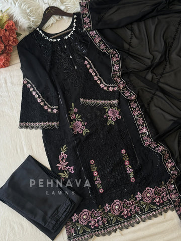 Classic Floral Embroidery Set-5560