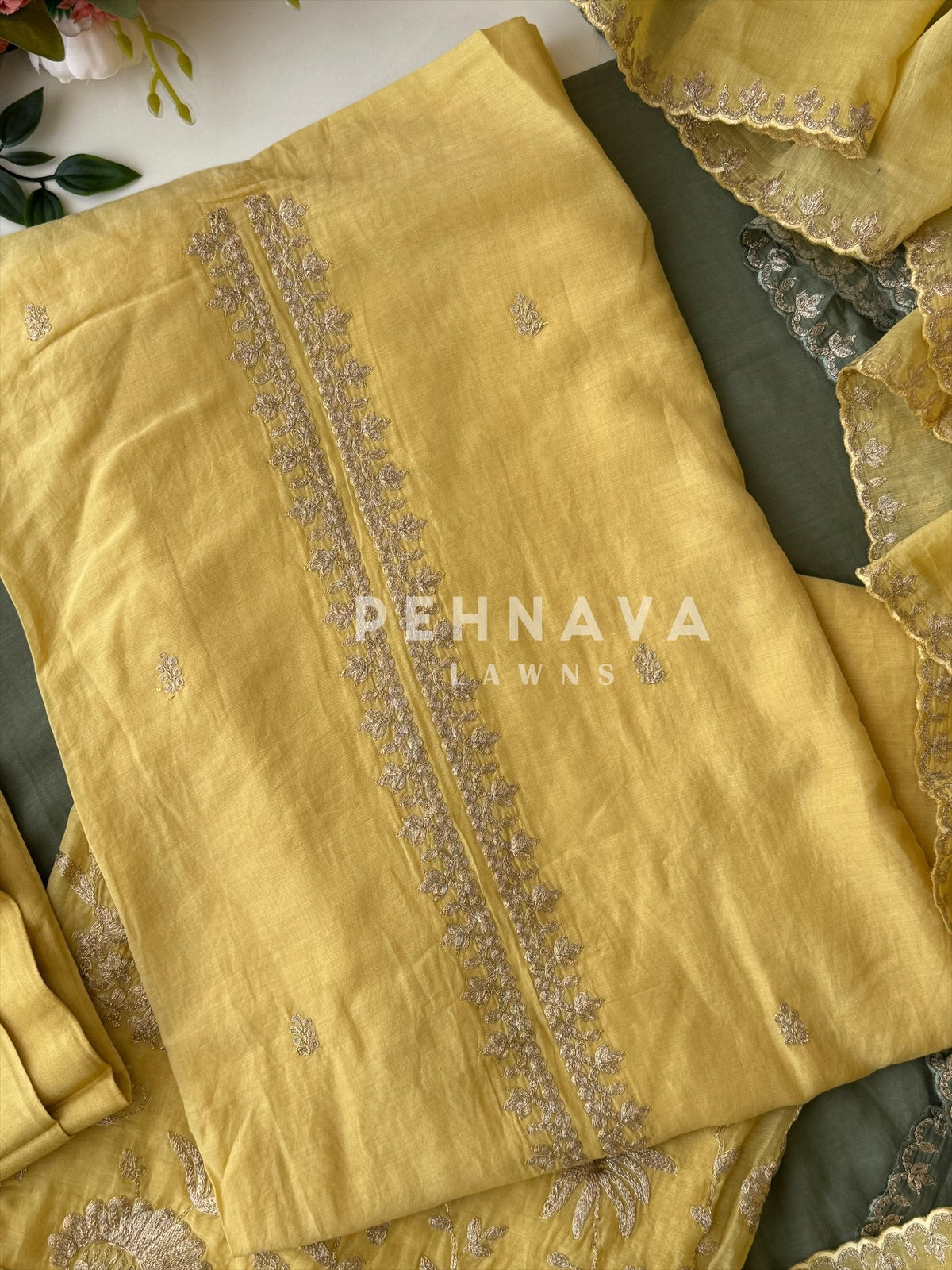 Mulchanderi Unstitched Embroidered Suit - Pehnava Lawns