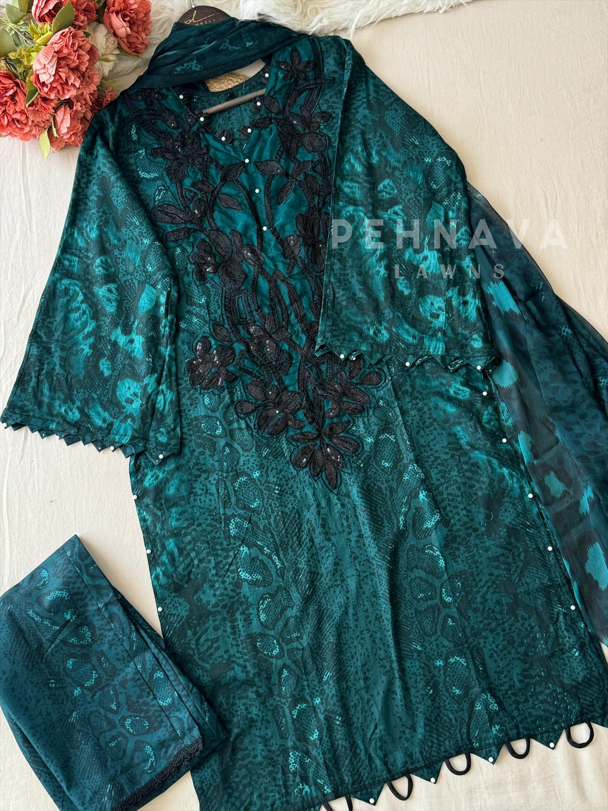 Teal Embroidered Kurta Set - Pehnava Lawns