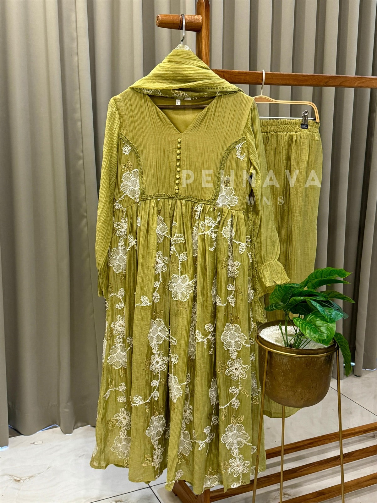 Petal Lace Work Ensemble