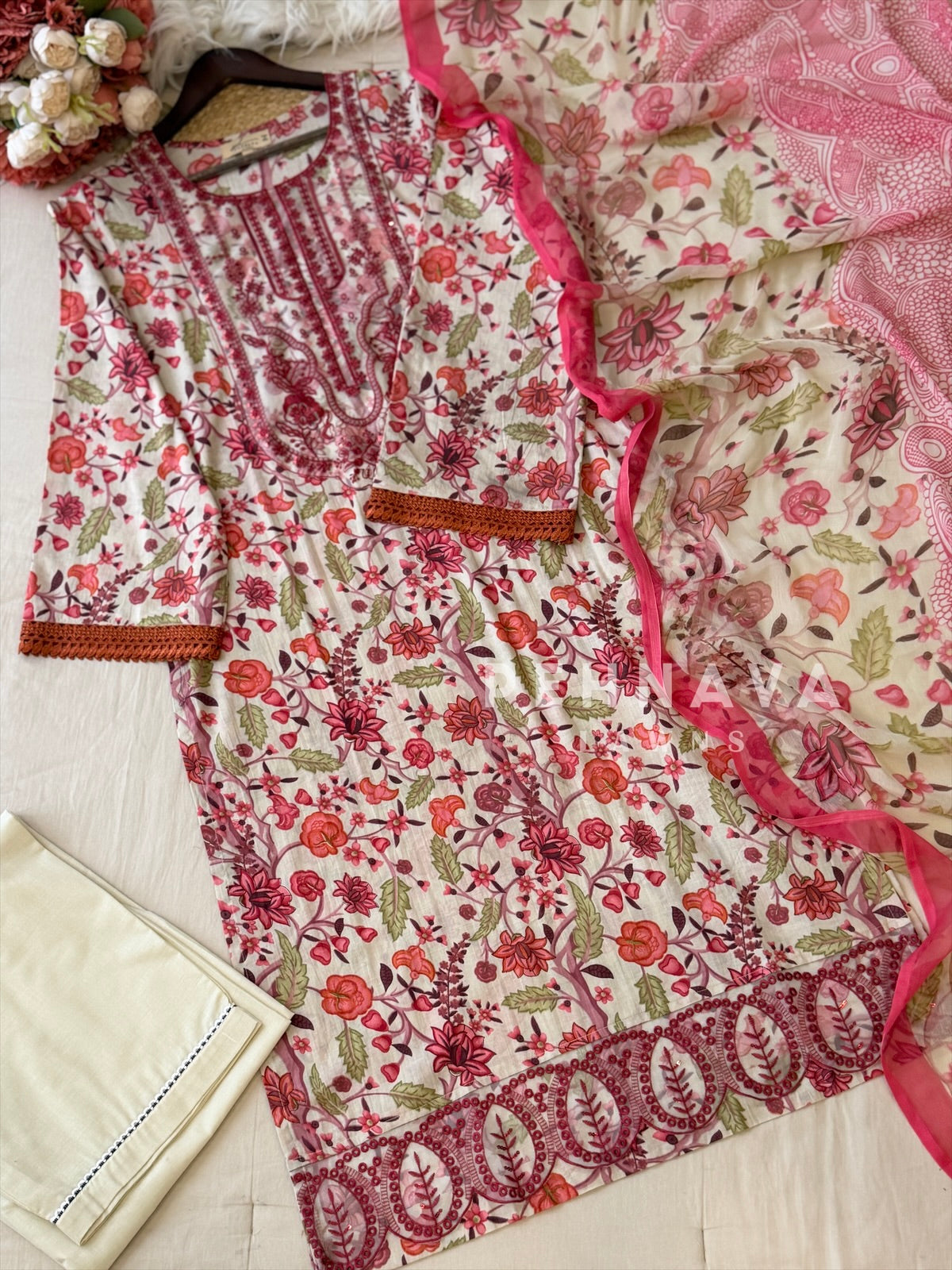 Signature Printed Lawn Unstitched Suit 1551