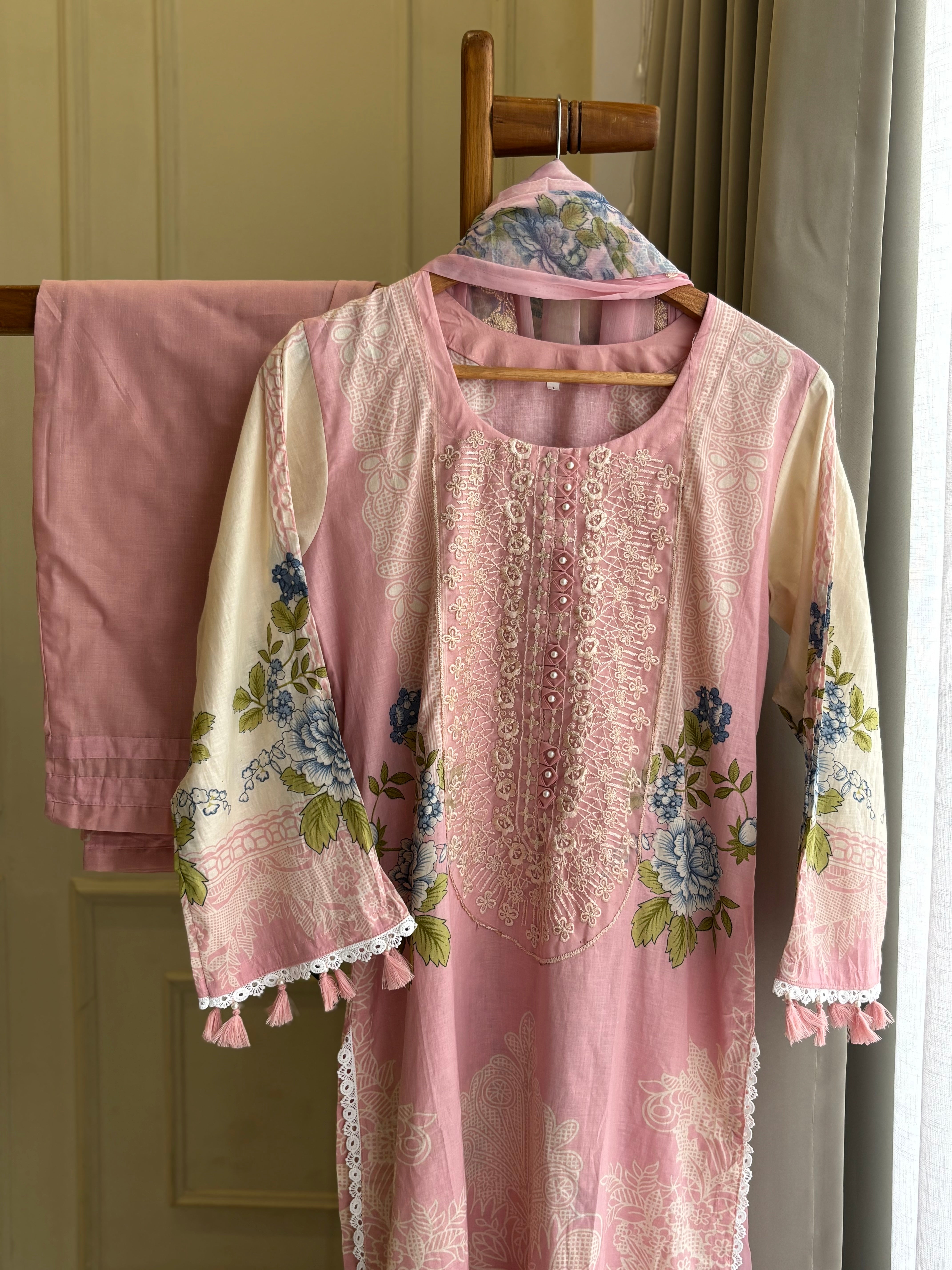 Floral Printed Pak-Suit-001