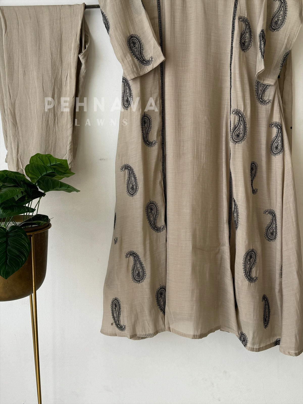 Chanderi Embroidery Suit Set-22158