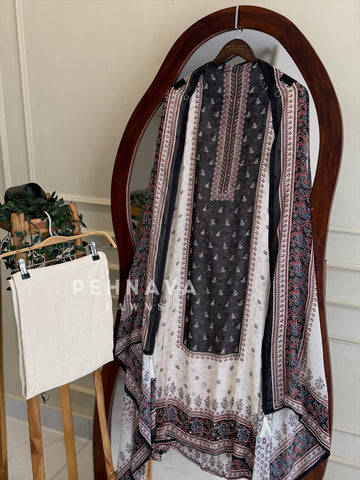 Ajrakh Panel Printed Suit Set