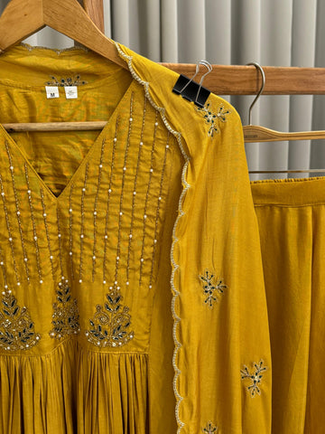 Handworked Anarkali pleated suit with scalloped dupatta