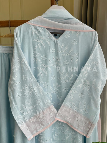 Soft Floral Embroidery Set