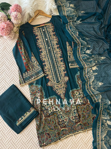 Printed casual suit with chiffon dupatta