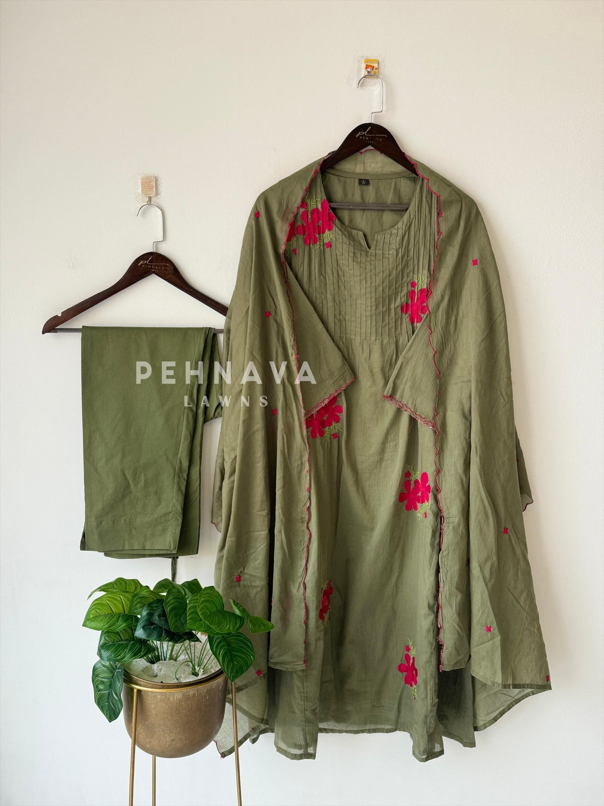 Cotton Floral Embroidered Suit-15441 - Pehnava Lawns