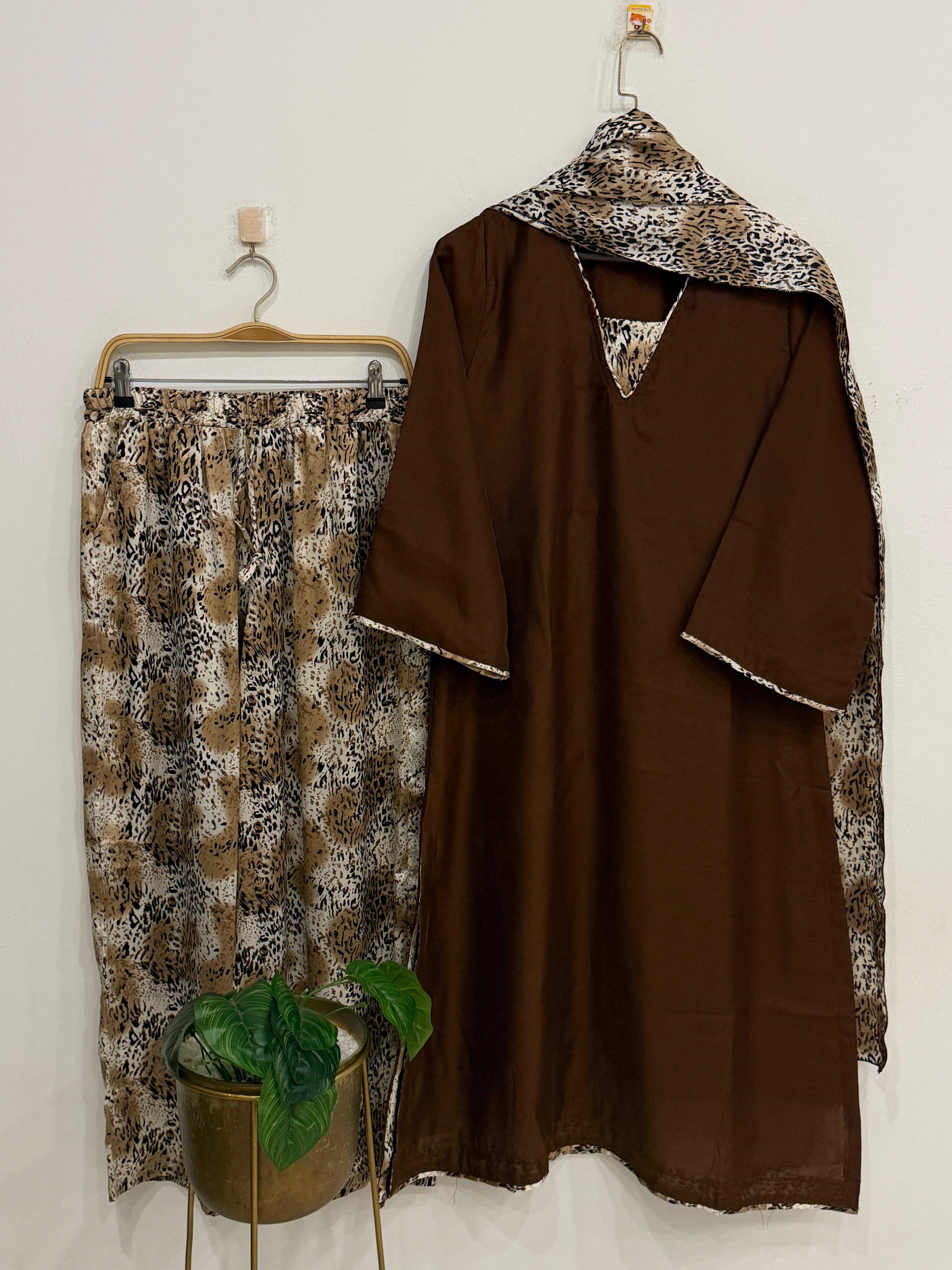 Minimal Animal Printed Three Piece Suit