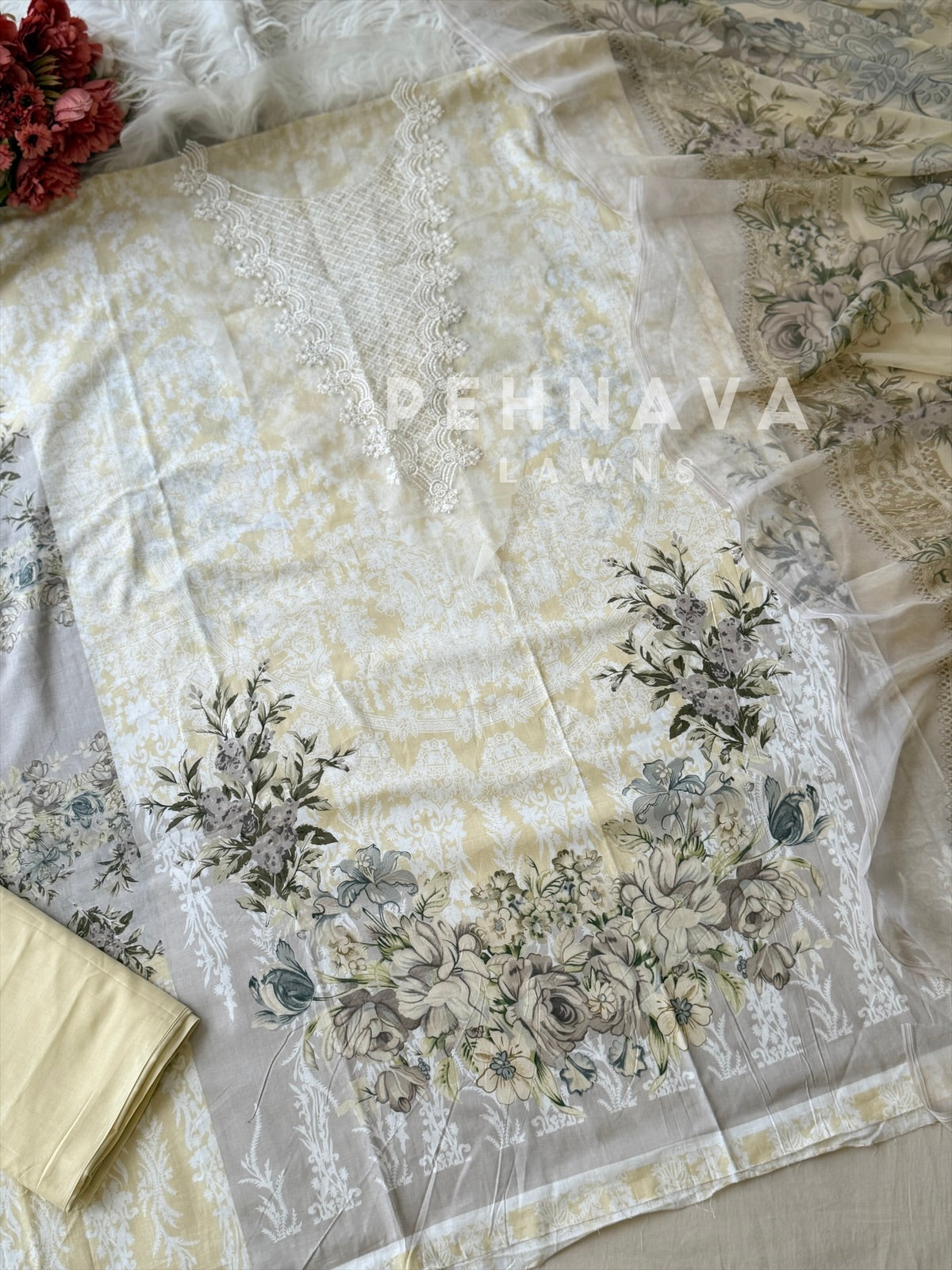Signature Floral Printed Lawn Unstitched Suit-1895