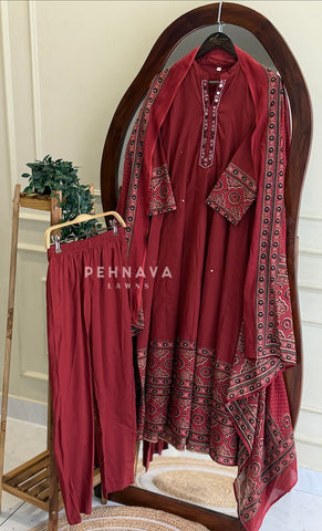 Border Printed Cotton Suit Set