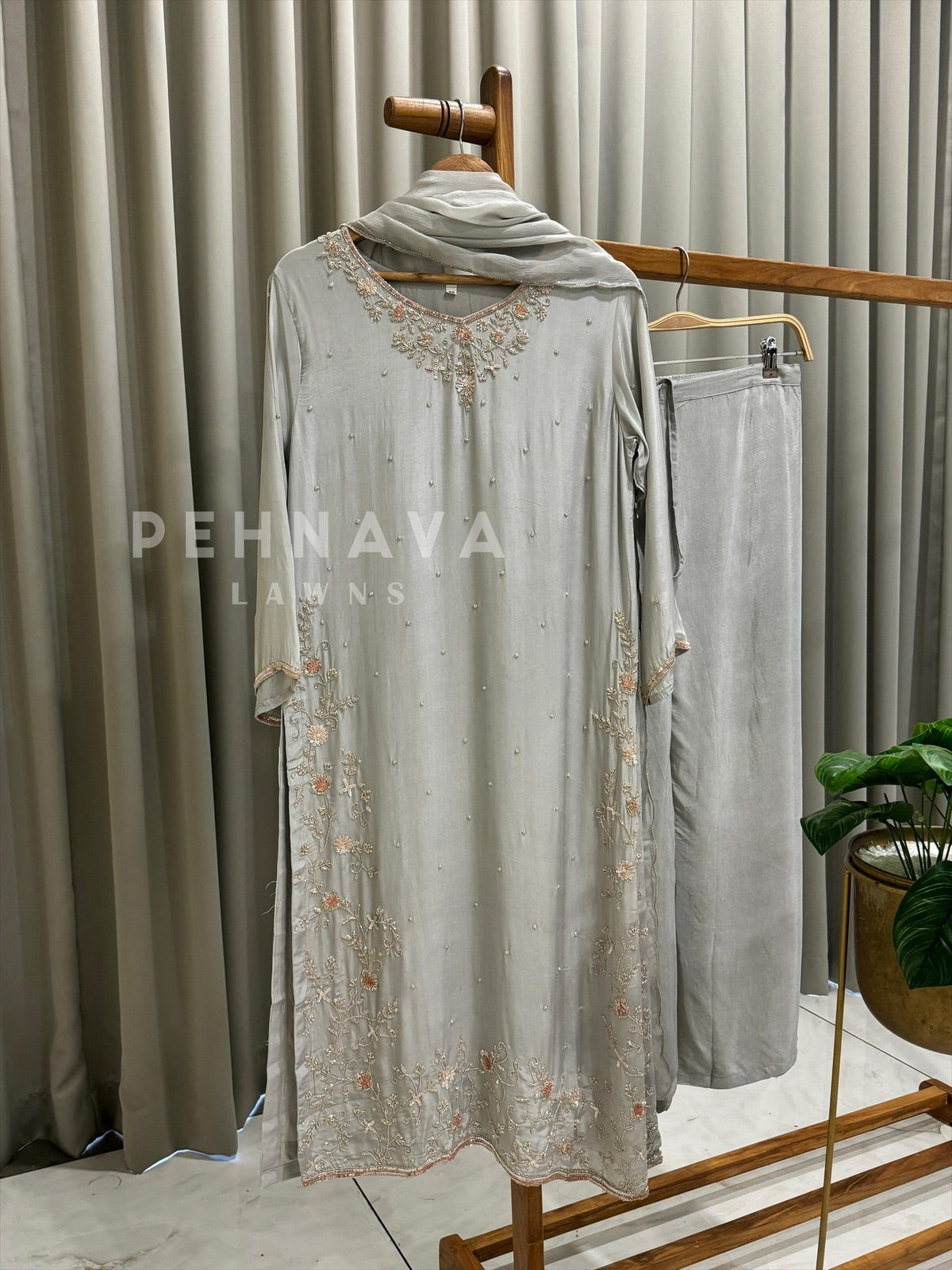 Luxe Handwork Ethnic Attire - Pehnava Lawns