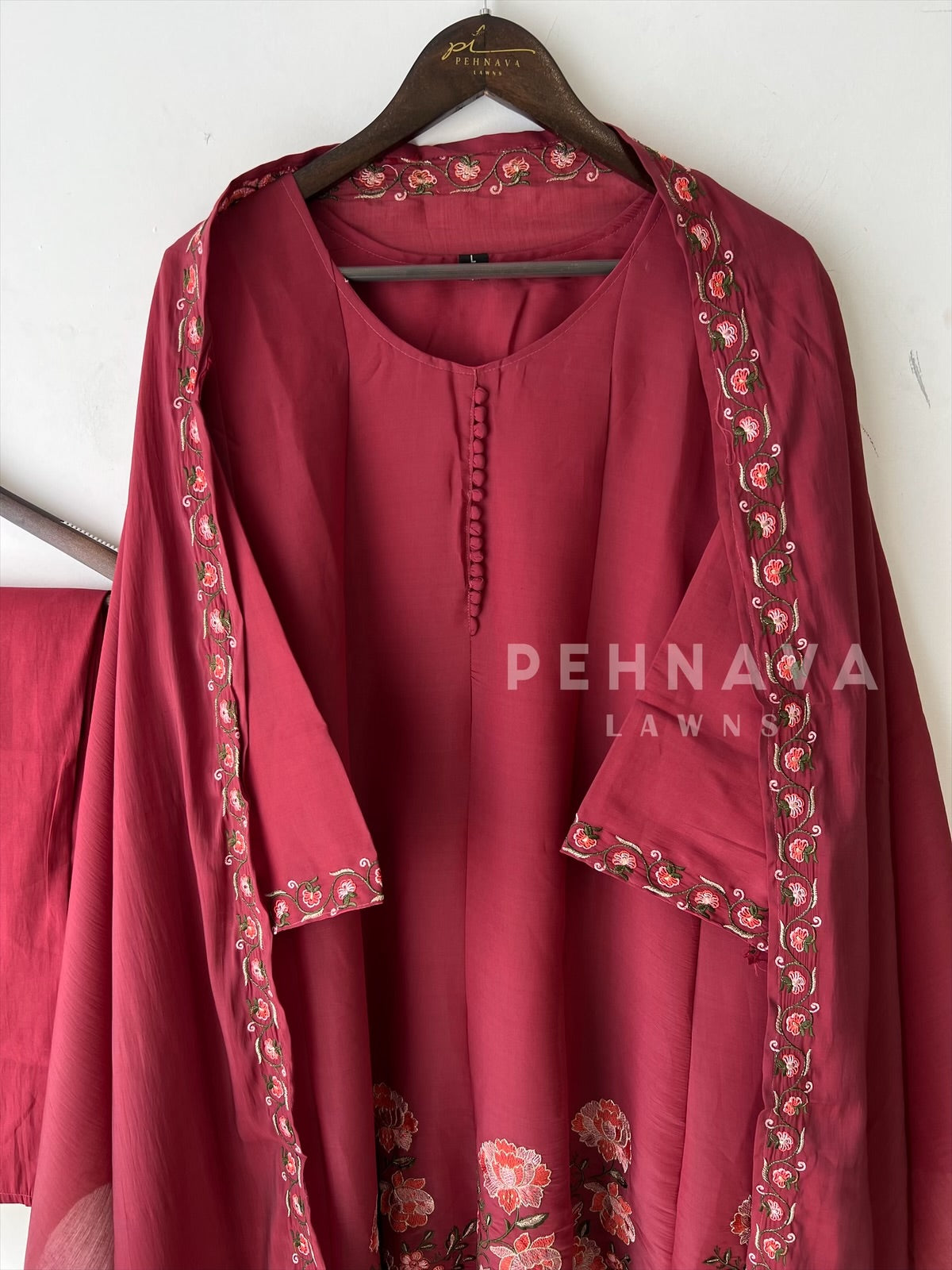 Floral Embroidered Panel Cut Suit-3478 - Pehnava Lawns