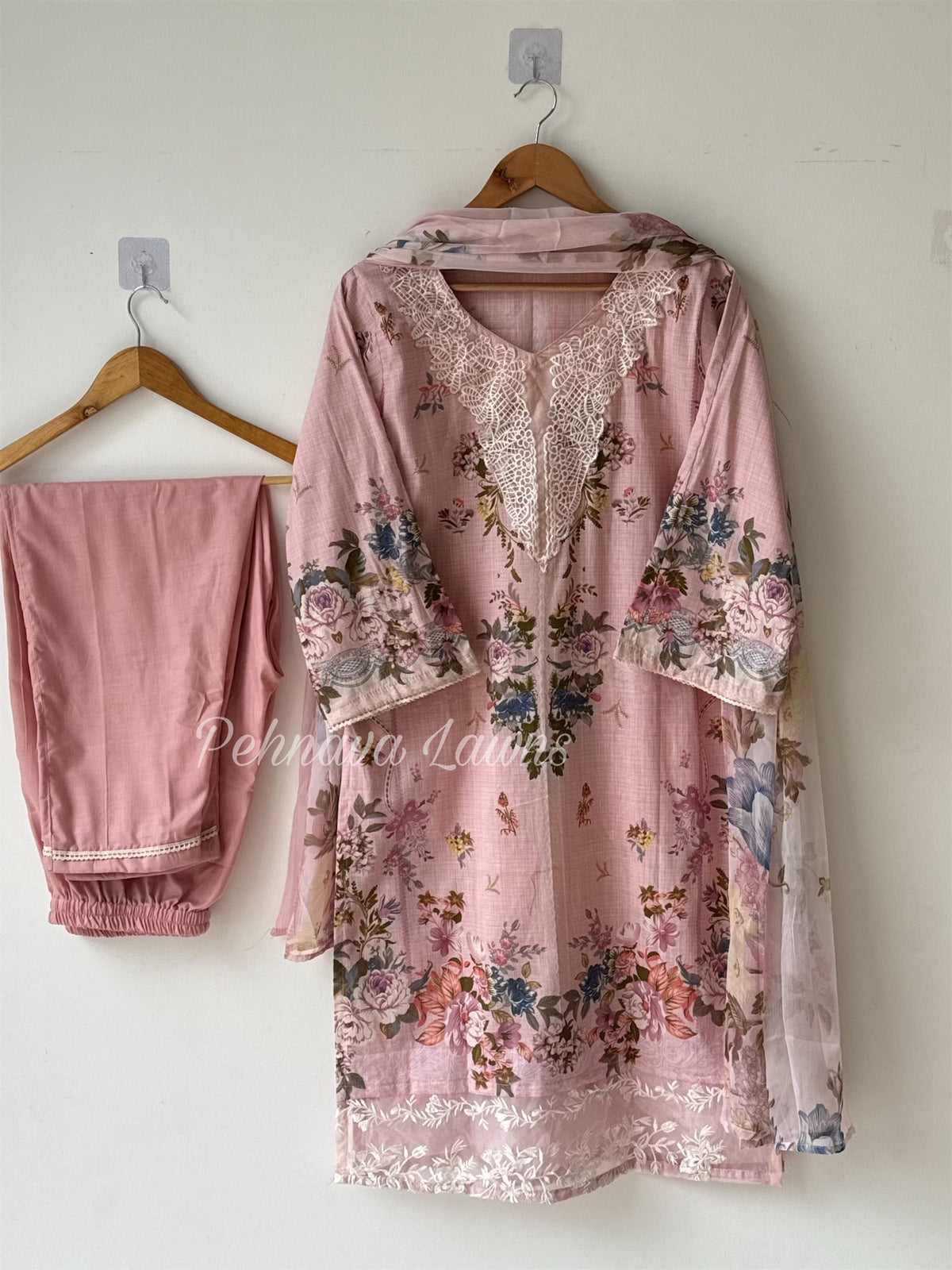 Printed casual suit with chiffon dupatta -6016