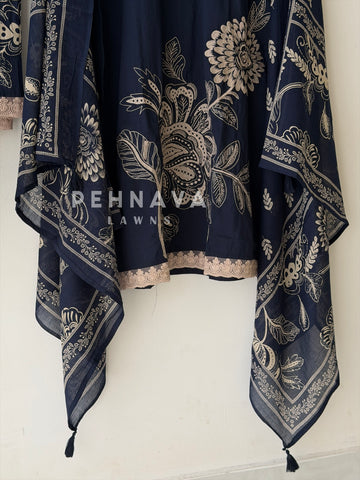 Floral Embroidered Cotton Suit Set 2599
