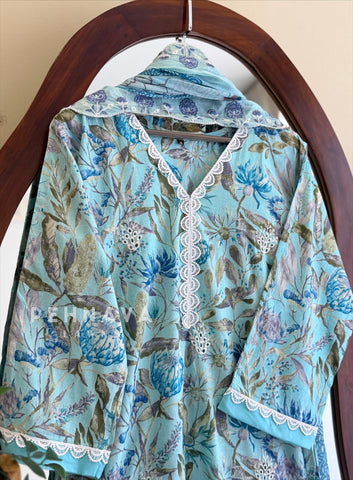 Lace Detailed Printed Suit